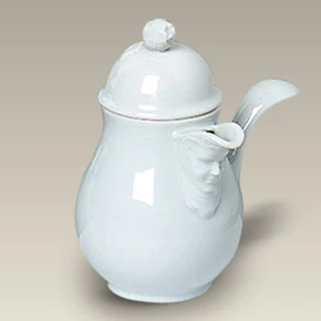 sósukanna, sýrópskanna með skeið