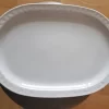 Aflangt fat með munstri